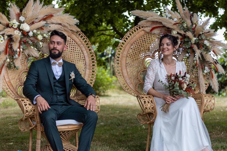 Fauteuil, bouquet et boutonniè