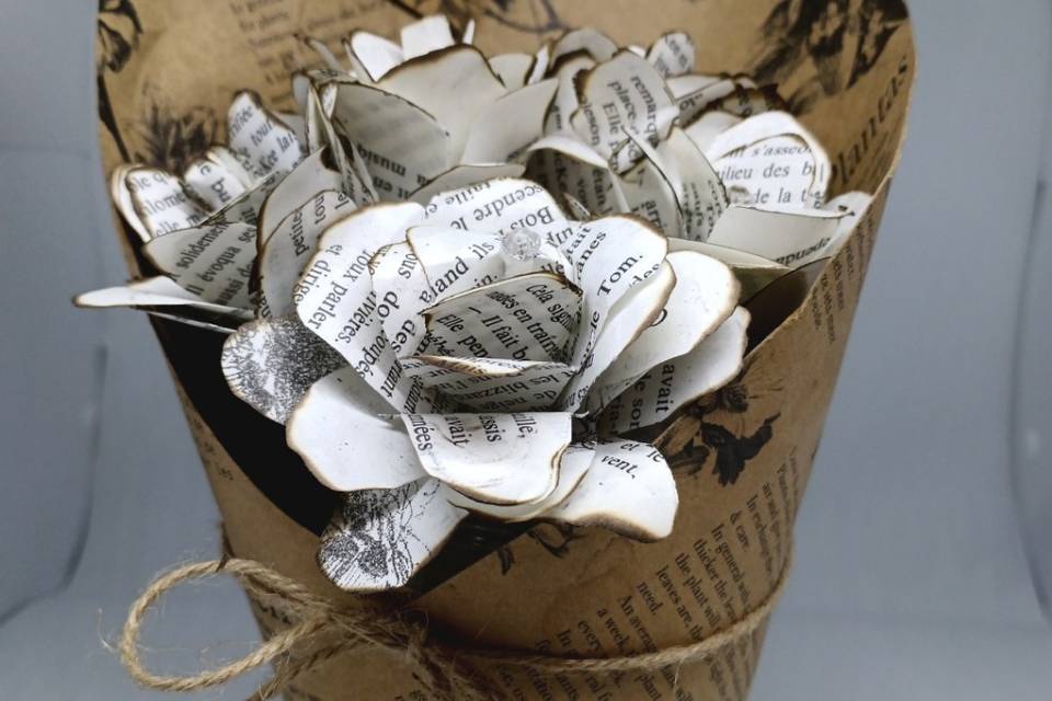 Composition fleurs livre