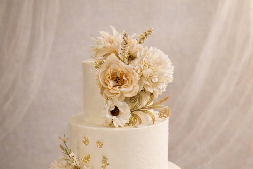 Wedding cake boheme chic