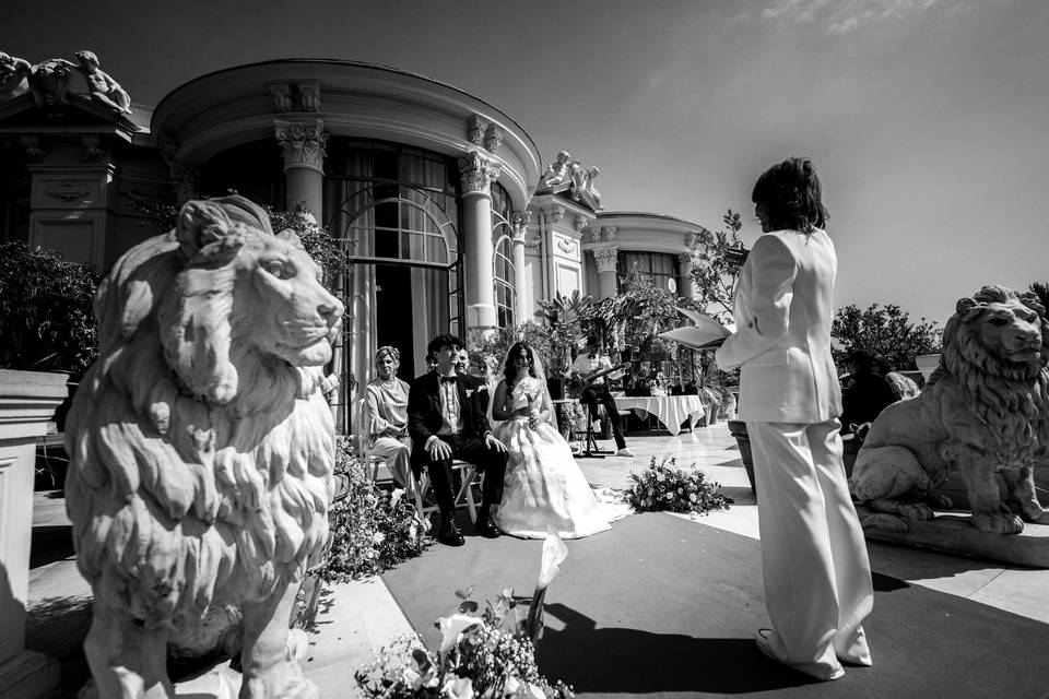 Service officiant