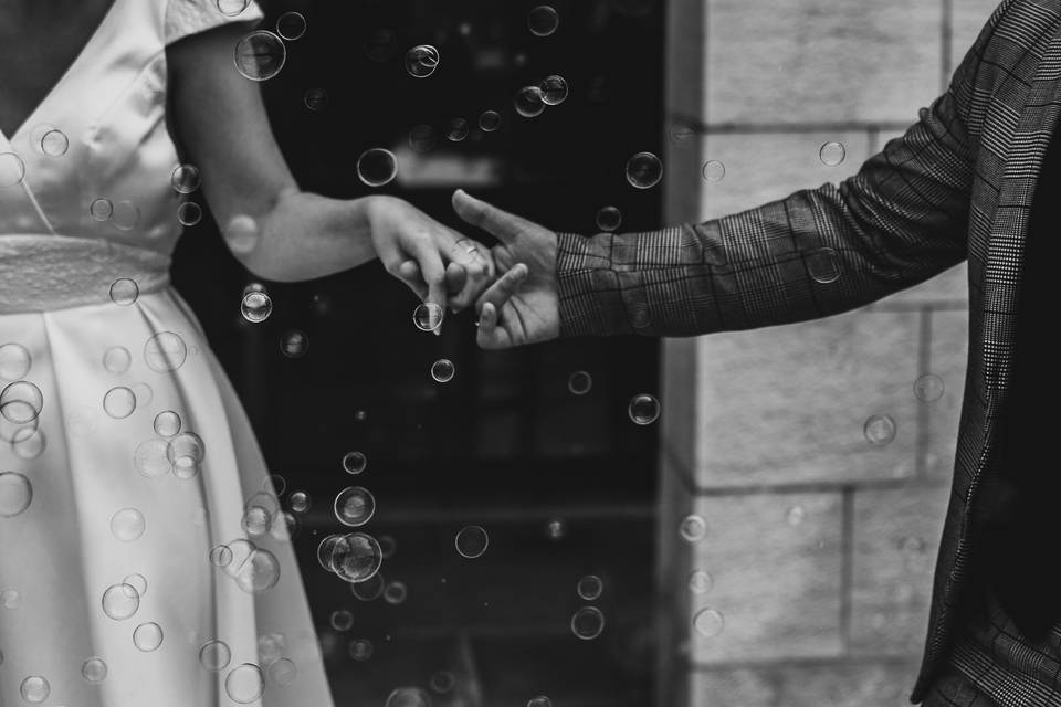 Les mains, les liens !
