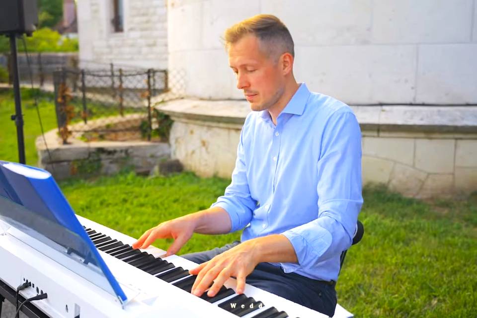 MyFrenchPianist