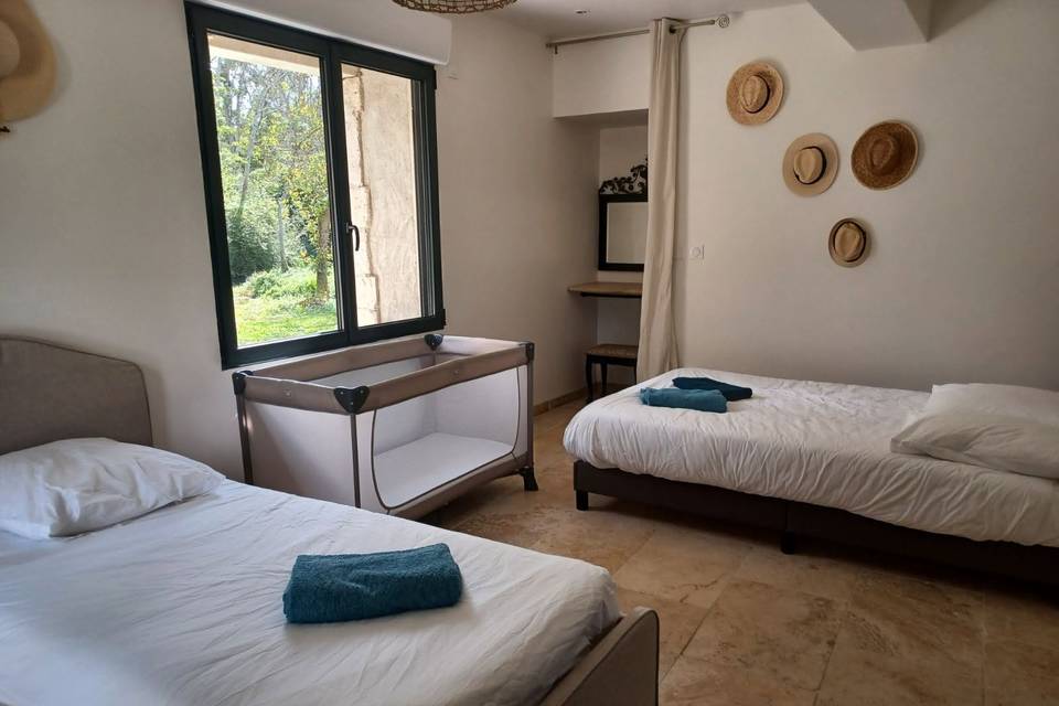 Chambre rez-de-chaussée