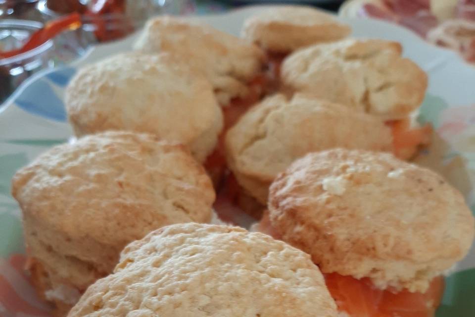 Scones garnis