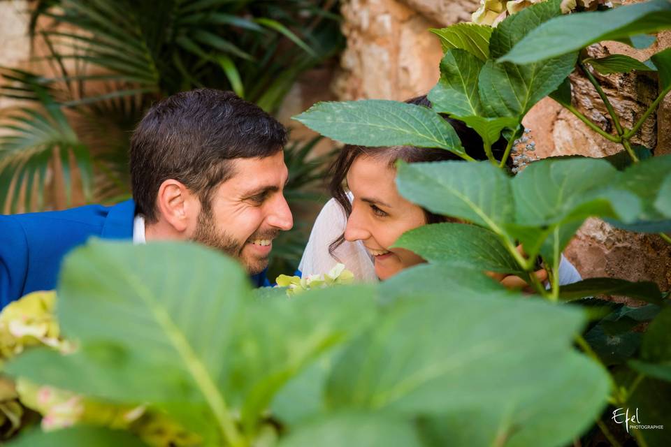 Shooting couple mariés cachés