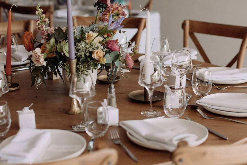 Flowers table