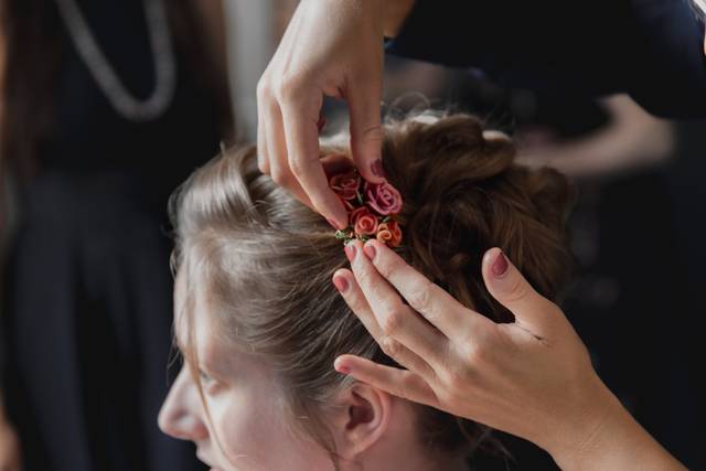 Peigne à cheveux fleuris