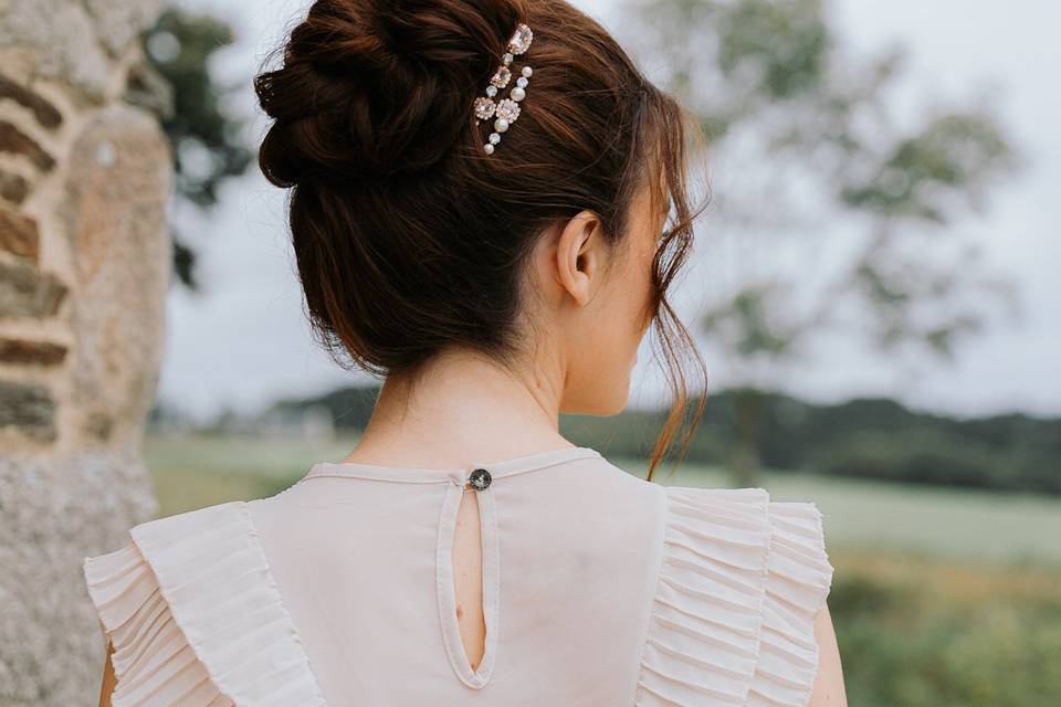 Chignon haut structuré