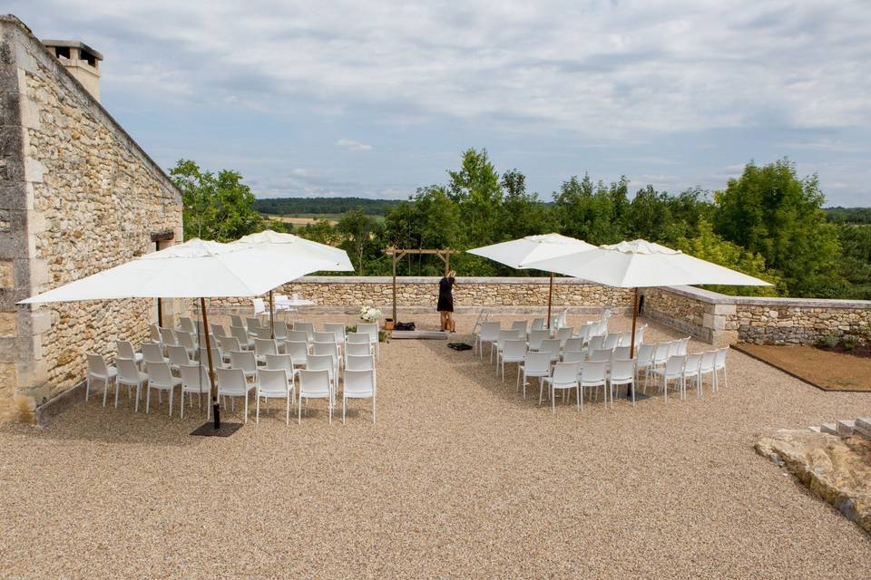 Dîner cour intérieur