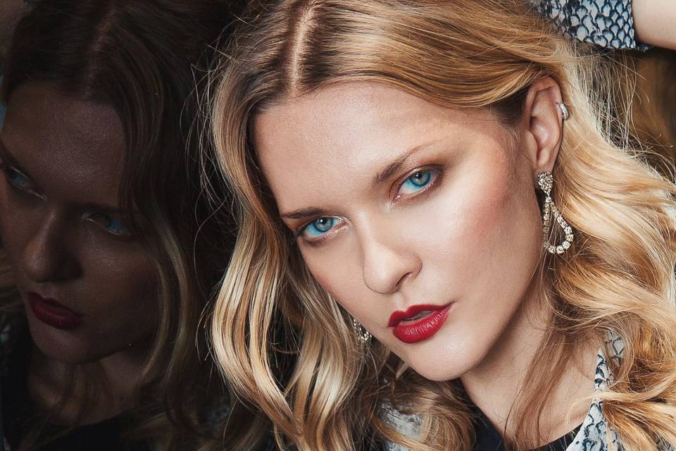 Editorial mag makeuphair