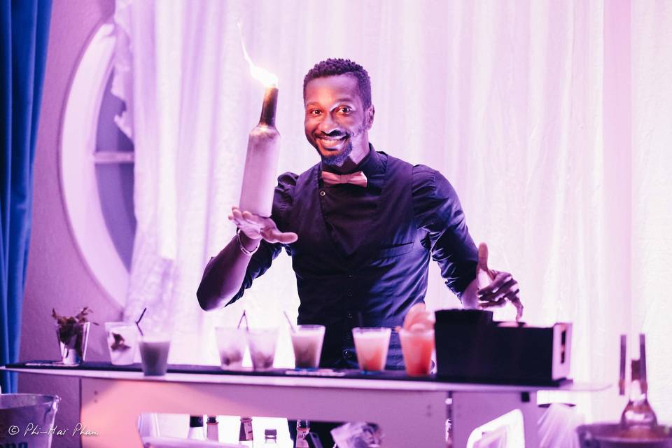 Show Bartender