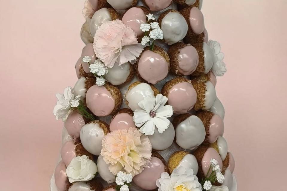 Pièce montée sans caramel