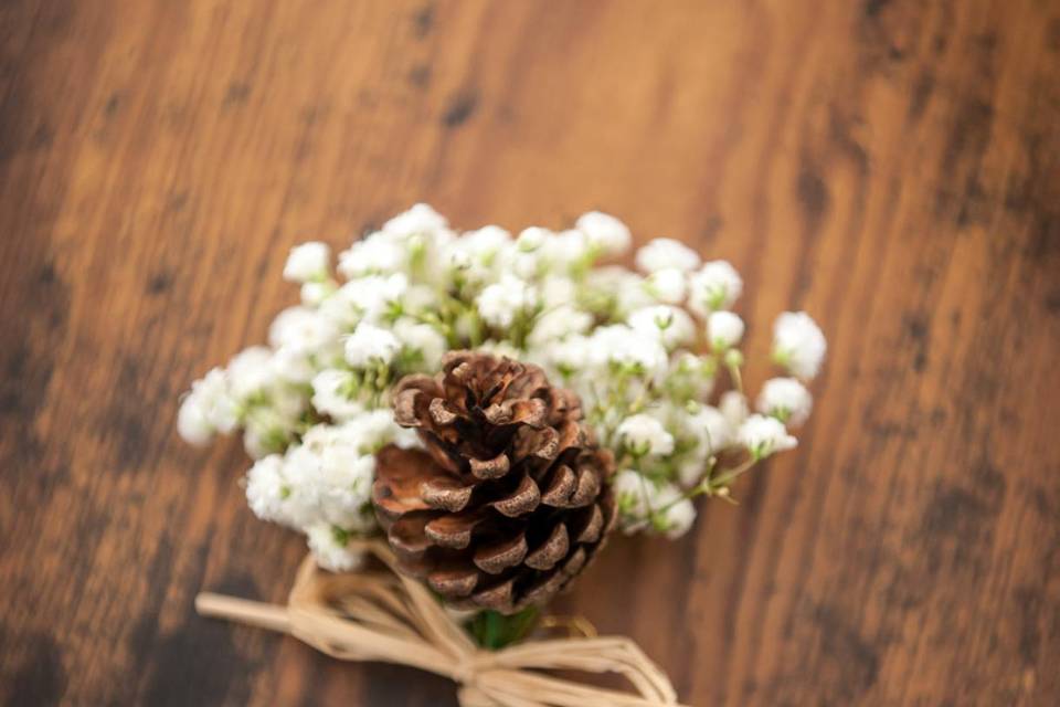 Boutonnière mariage hivernal