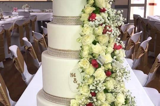 Wedding cake cascade