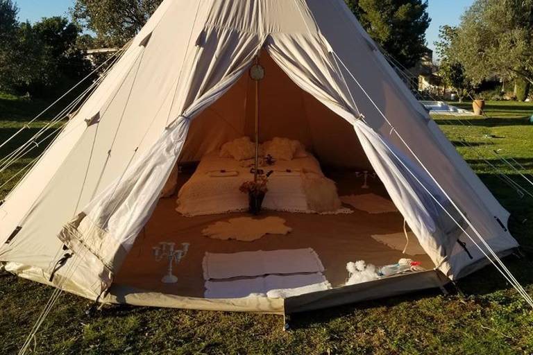 Etoiles et Toiles - Hébergement en Tipi