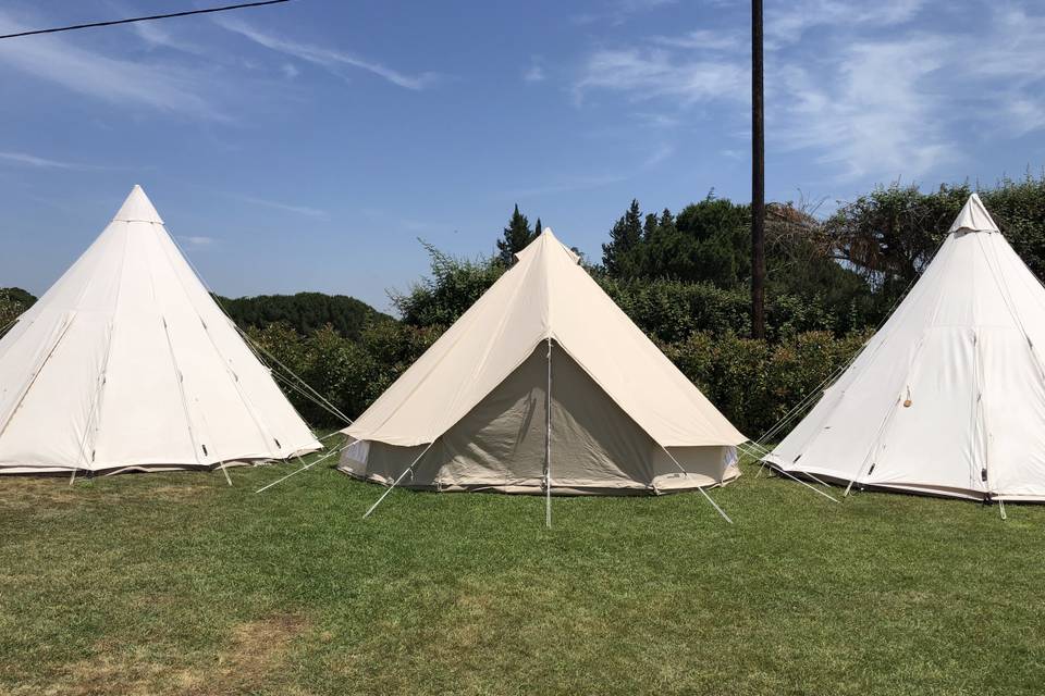 Etoiles et Toiles - Hébergement en Tipi