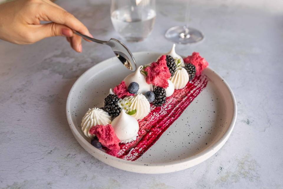 Dessert Pavlova