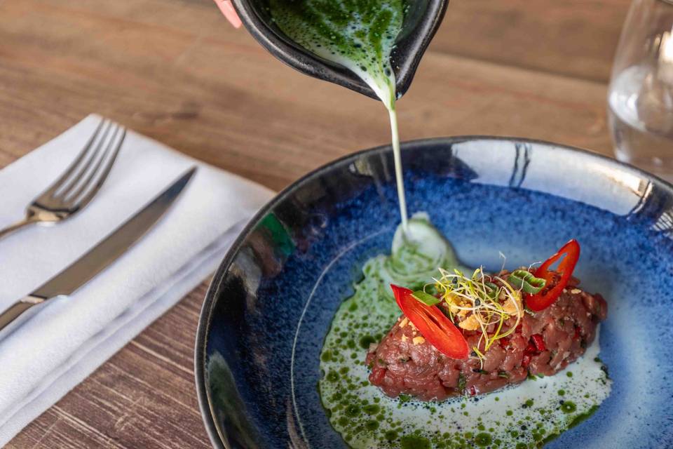 Entrée tartare de bœuf Thaï