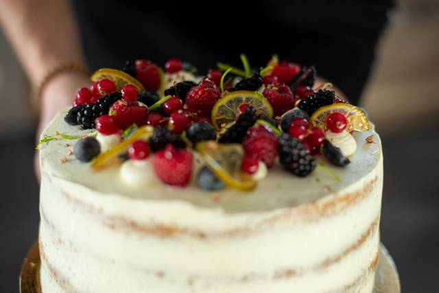 Naked Cake