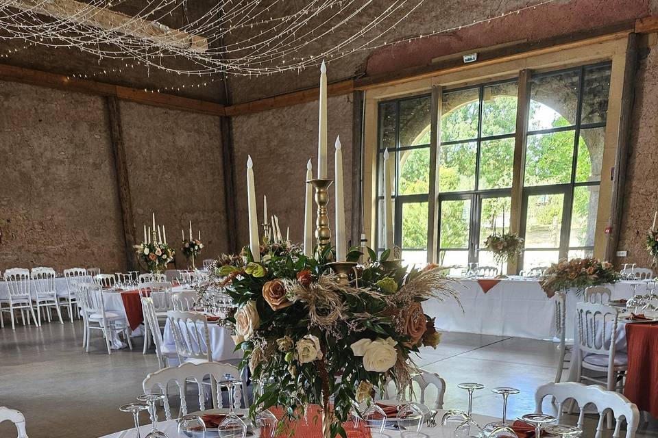 Composition surélevée de table