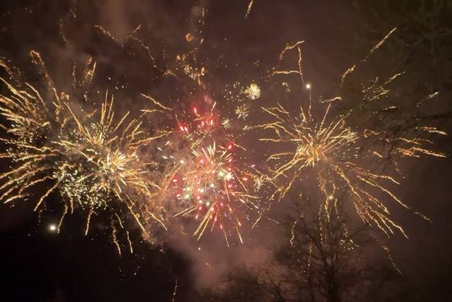 Feu d'artifice chapiteau