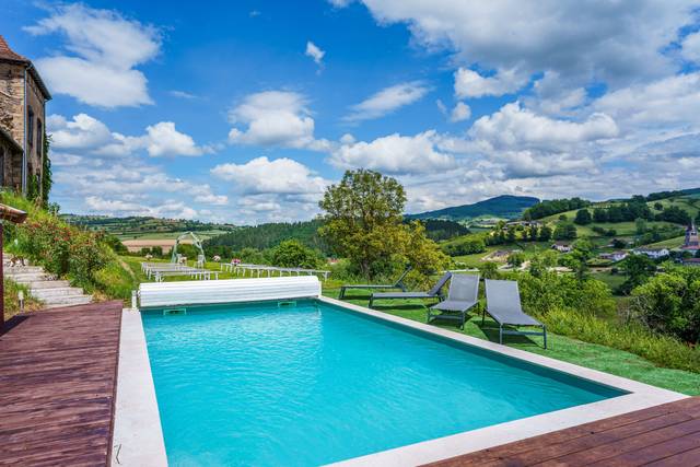 Piscine et jardin