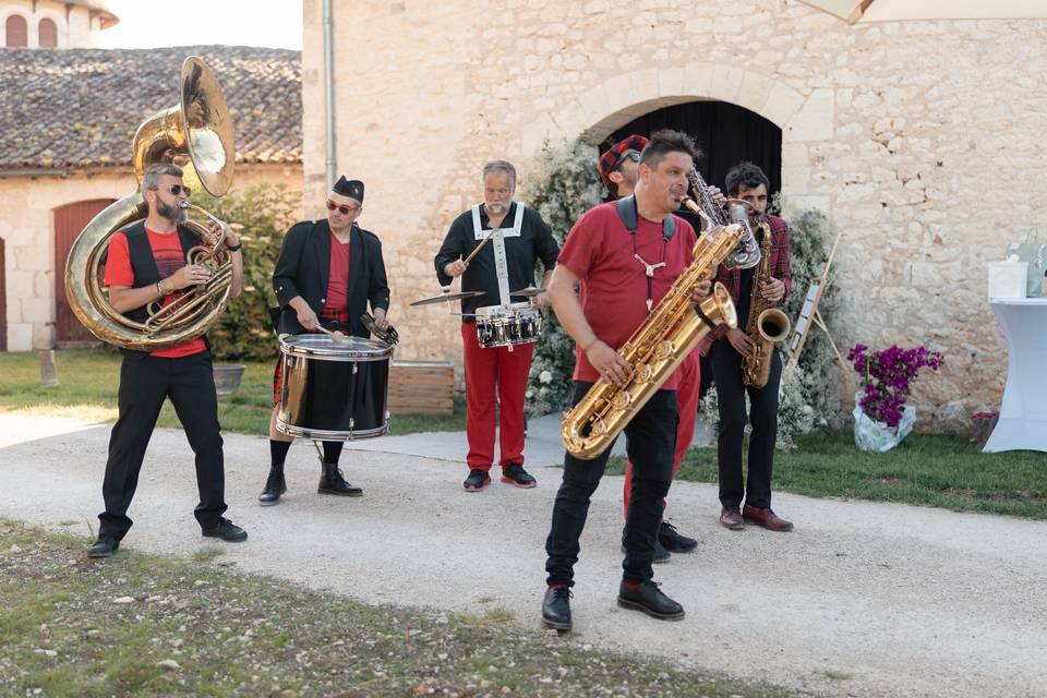 Fanfare + saxophoniste