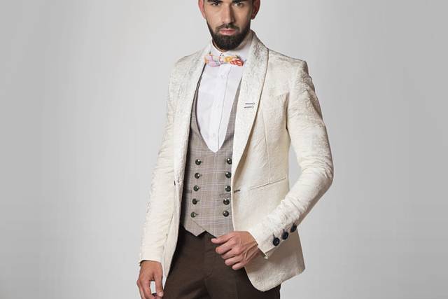 Costume de marié sur-mesure