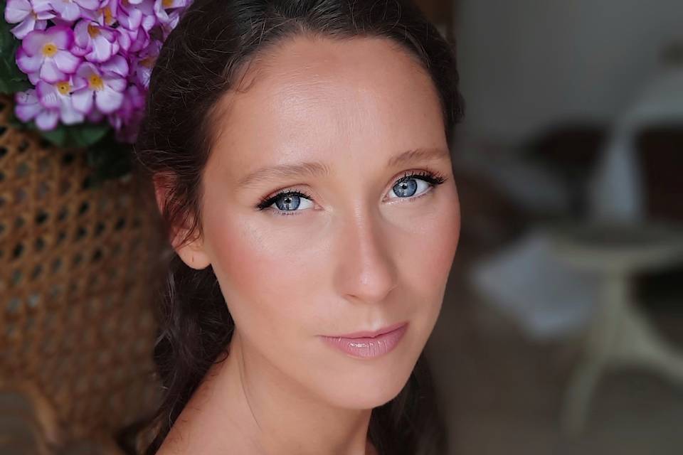 Cléophey Maquilleuse