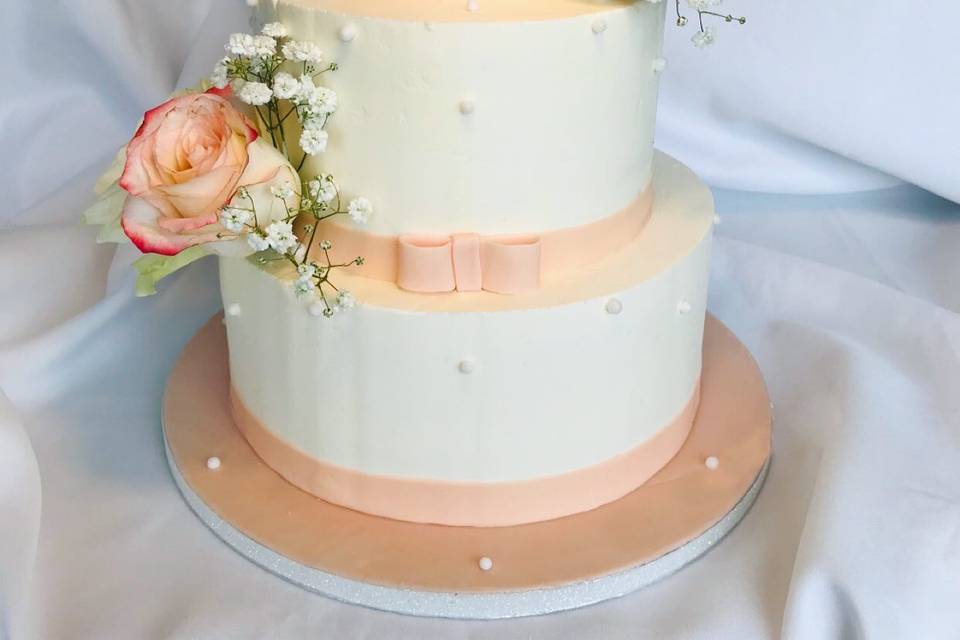 Wedding cake blanc blush