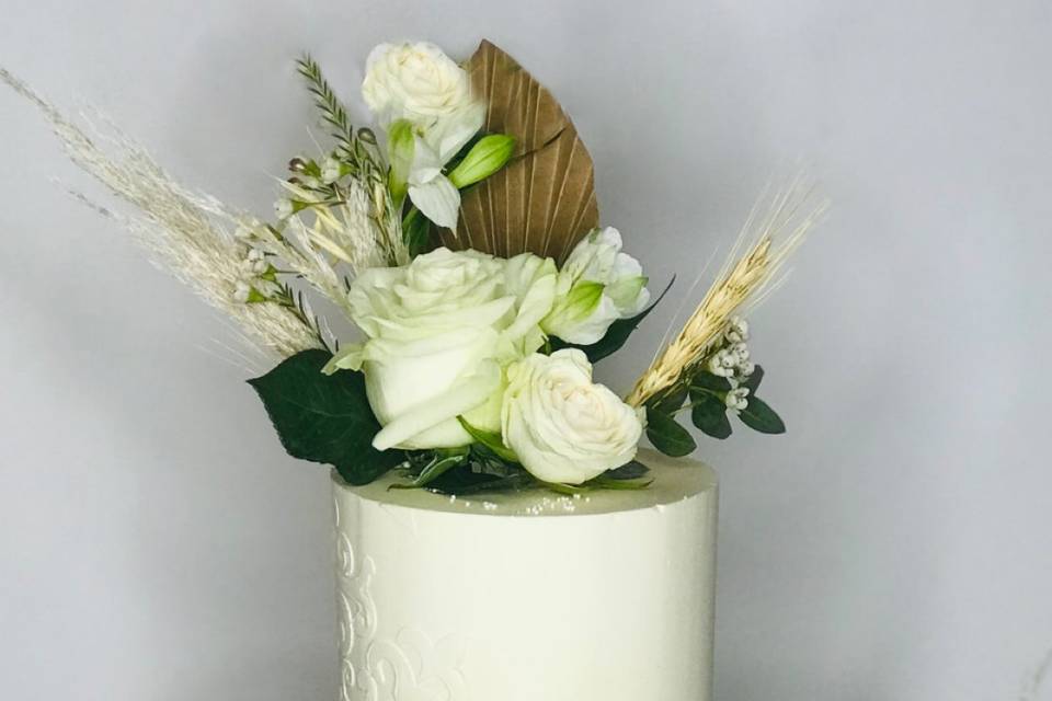 Wedding cake blanc champêtre