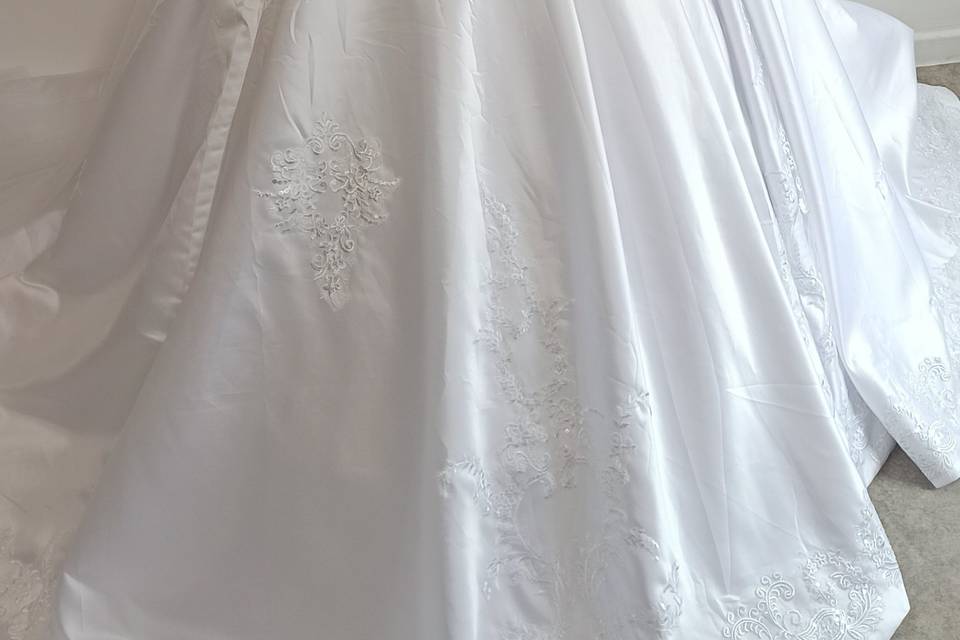 Robe de mariée satiné
