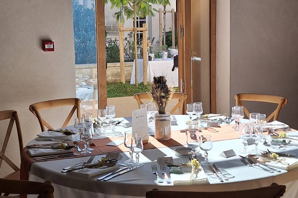 Ouverte sur la terrasse