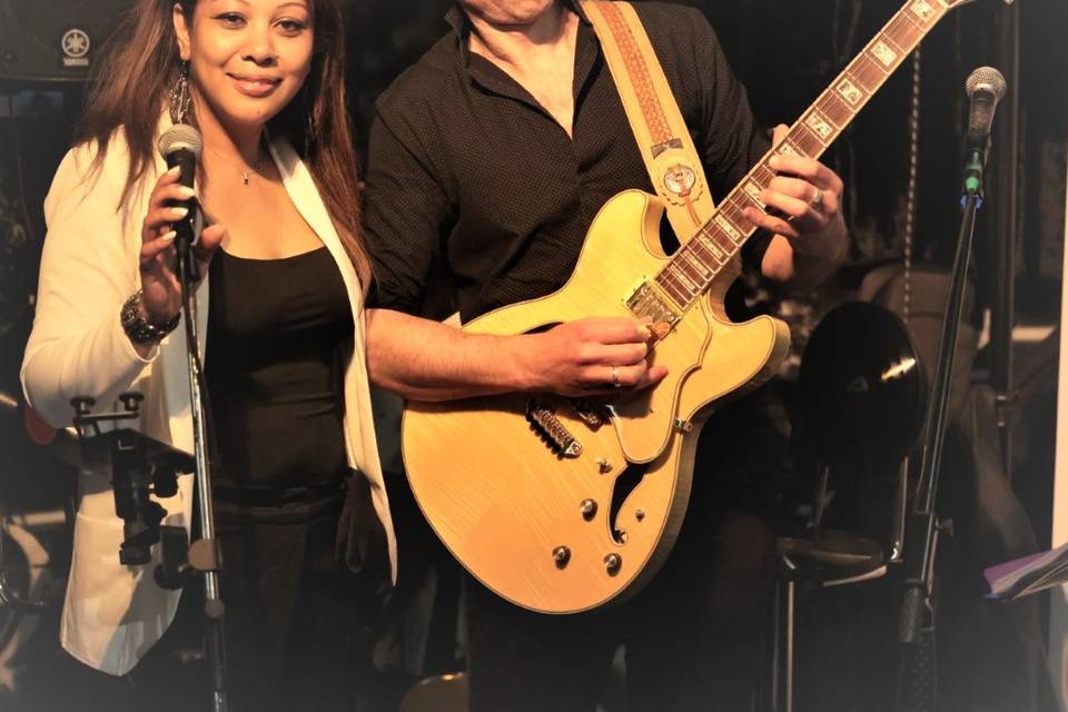 JOSS DS & FLAMING SOUL LIVE