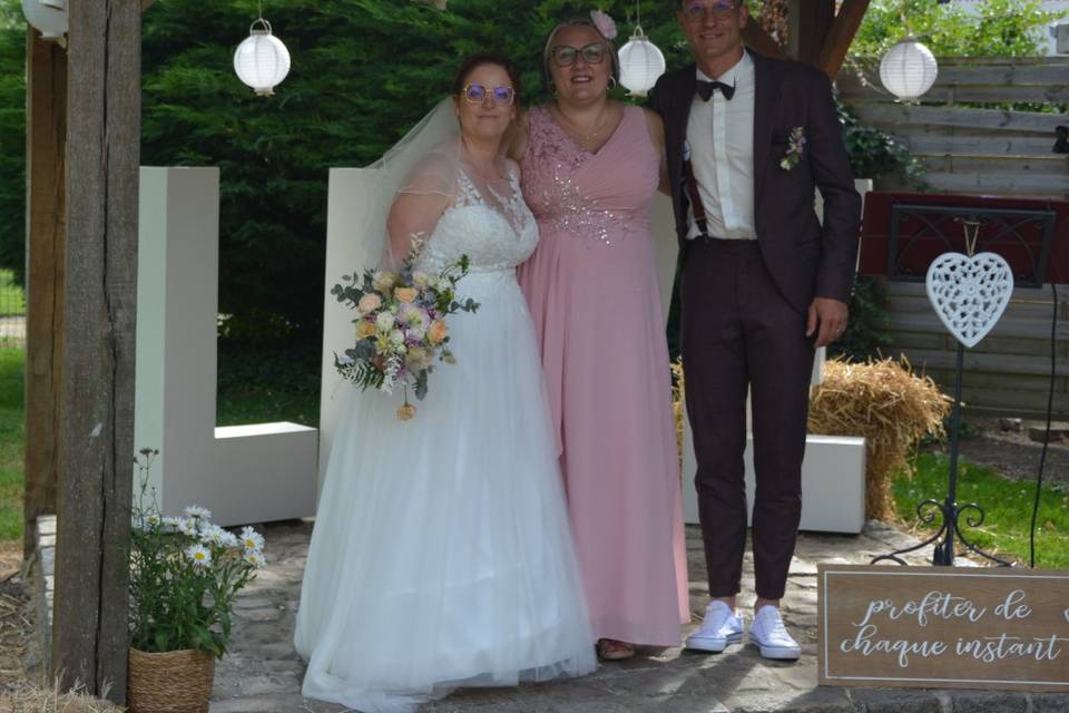 Mariage champêtre de E & R