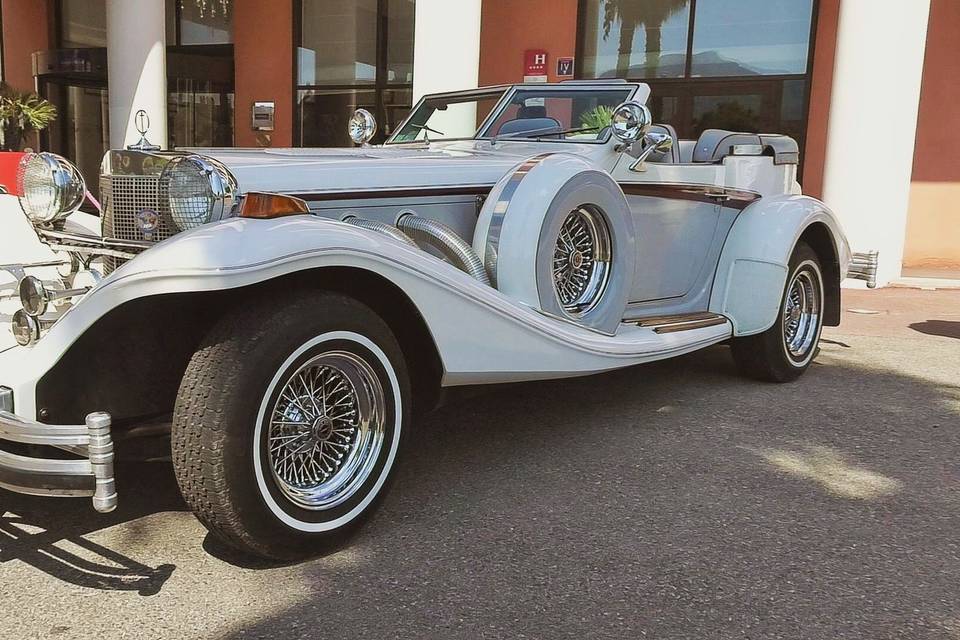 Voiture ancienne