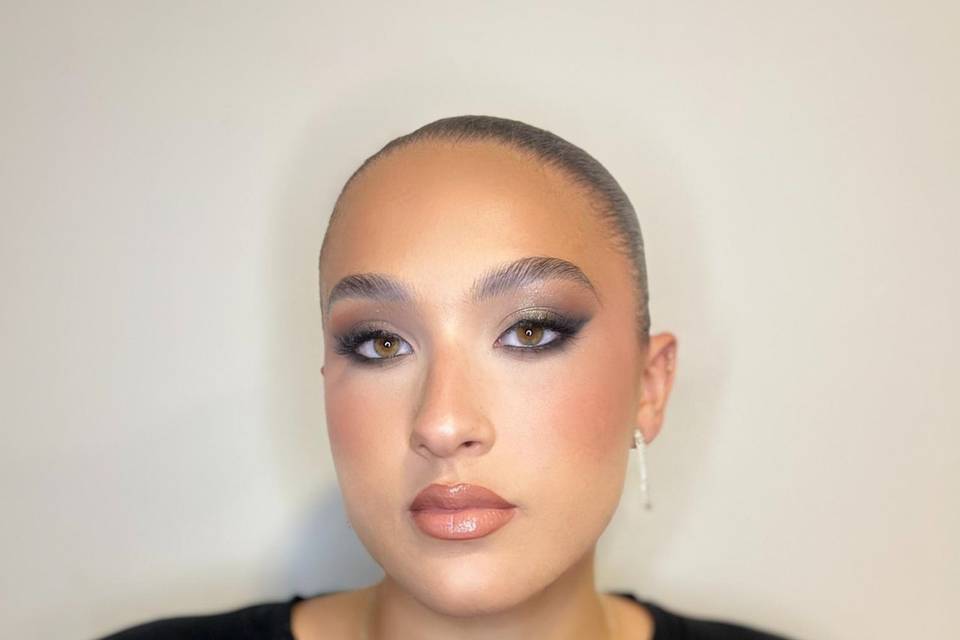 B.Makeup