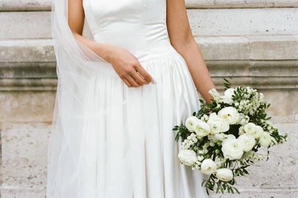 Bridal portrait in paris
