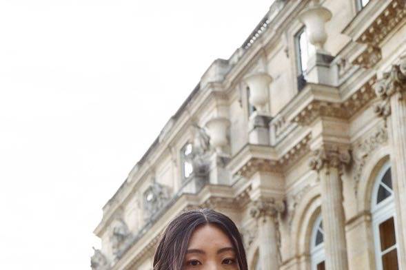 Bridal portrait in paris