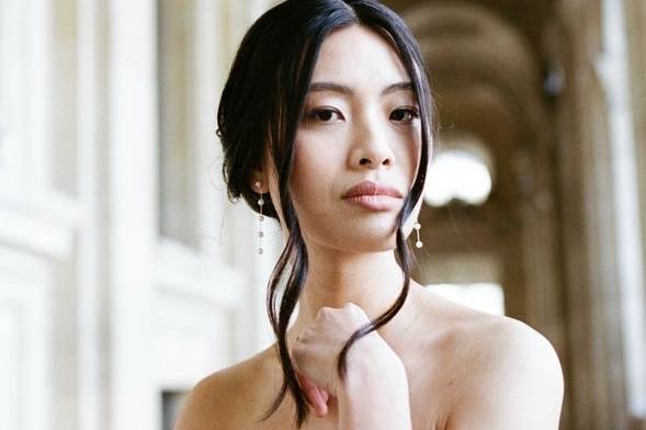 Bridal portrait in paris