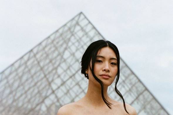 Bridal portrait in paris