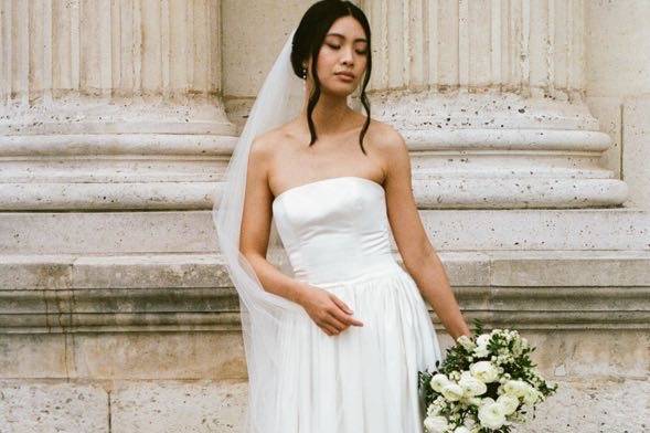 Bridal portrait in paris