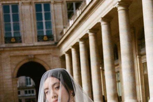 Bridal portrait in paris