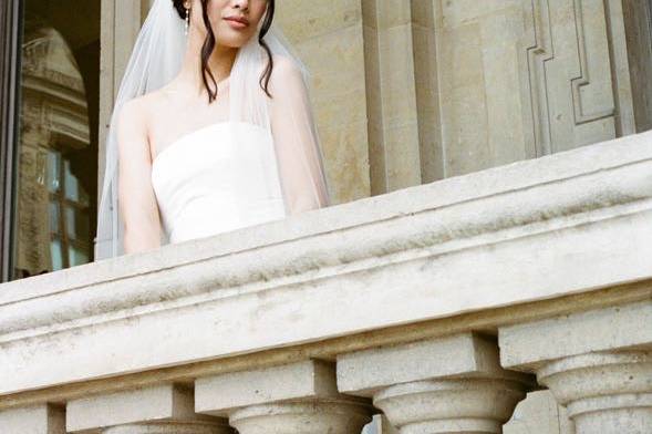 Bridal portrait in paris