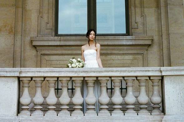 Bridal portrait in paris