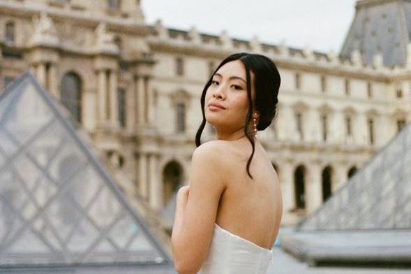 Bridal portrait in paris