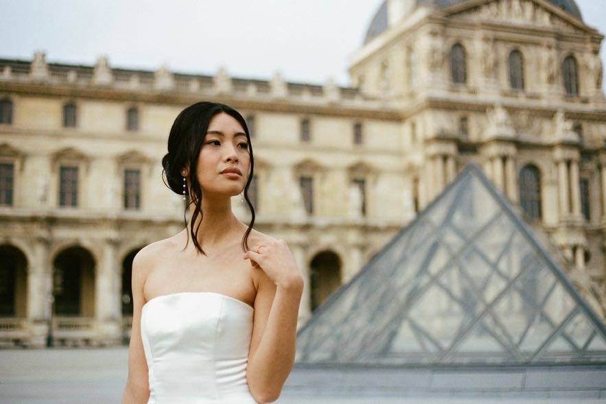 Bridal portrait in paris
