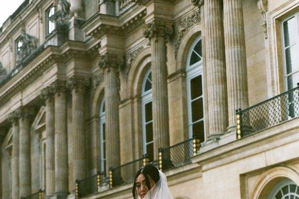 Bridal portrait in paris