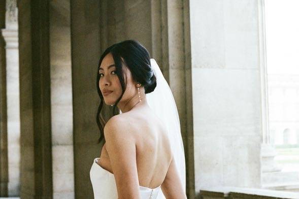 Bridal portrait in paris