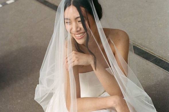 Bridal portrait in paris
